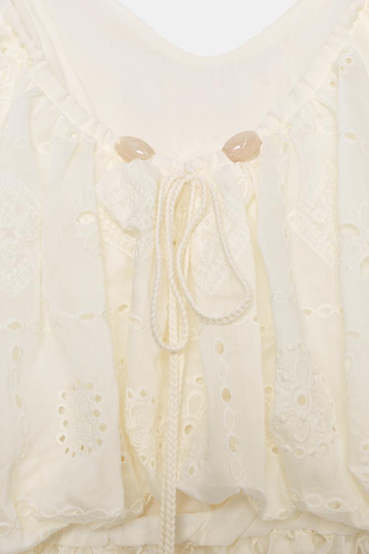 TOP BALLON À BRODERIES AJOURÉES