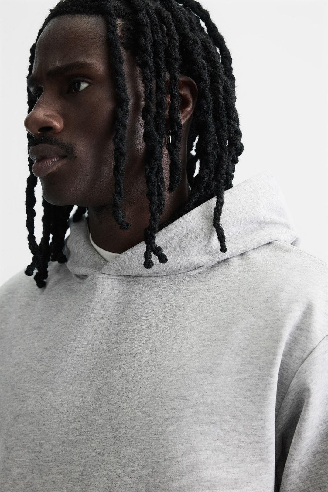 SWEAT À CAPUCHE BASIQUE