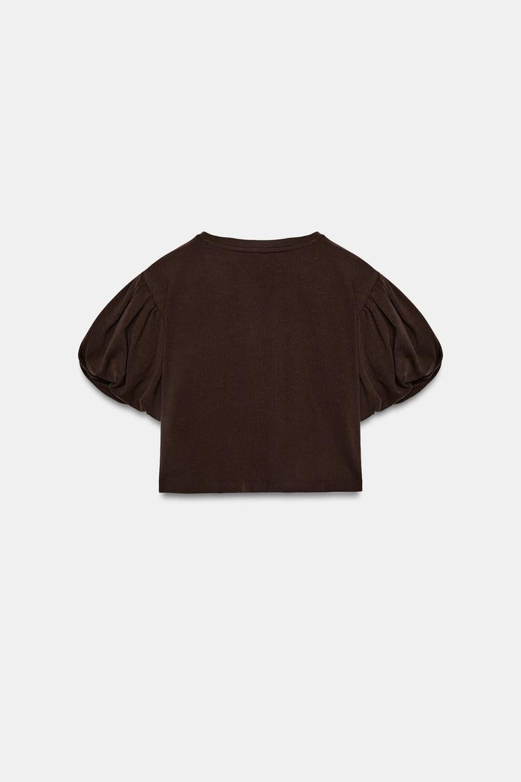T-SHIRT COURT À MANCHES AMPLES