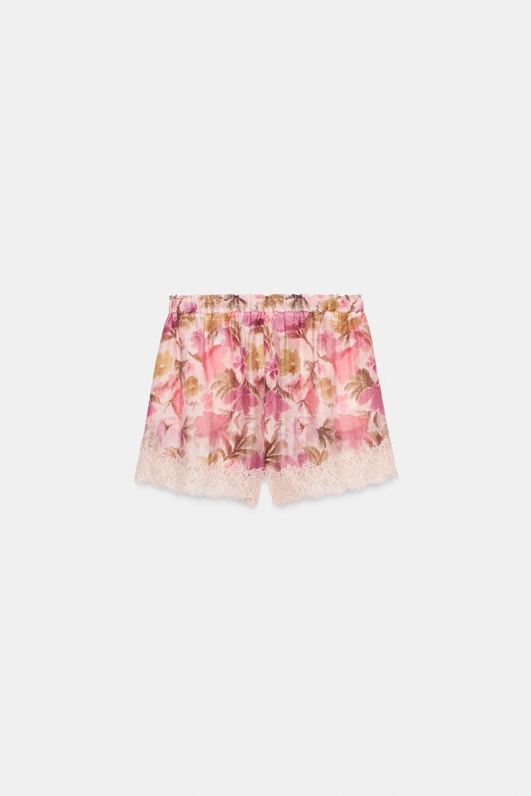 SHORT À IMPRIMÉ FLORAL ET DENTELLE