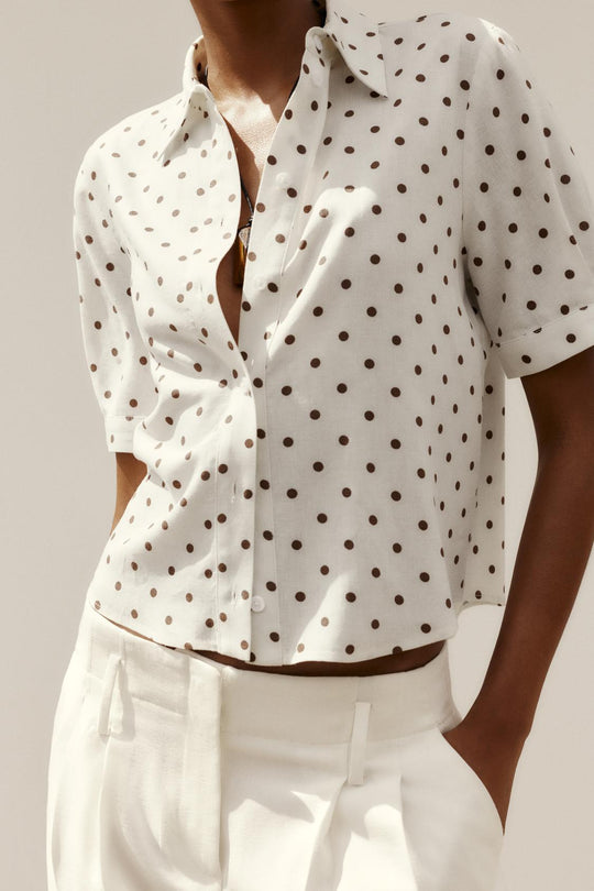 CHEMISE MANCHES COURTES AVEC LACETS EN RAMIE