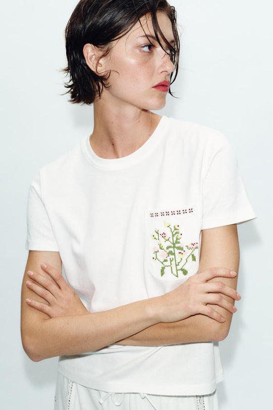 T-SHIRT POCHES BRODÉES