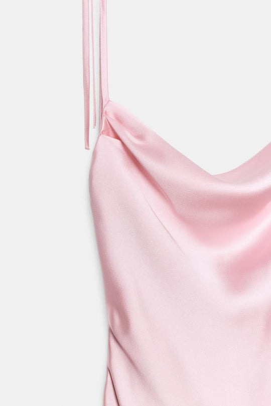 ROBE MI-LONGUE SATINÉE À BRETELLES ET NŒUDS
