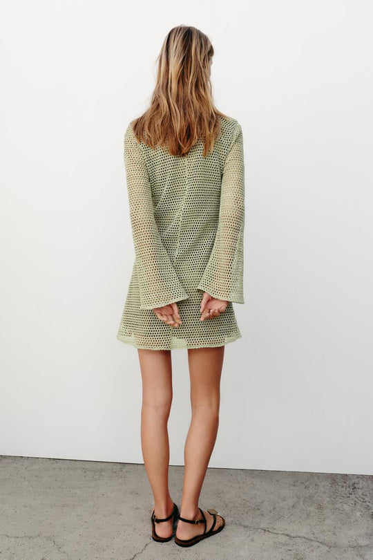 ROBE COURTE EN CROCHET ET FANTAISIE