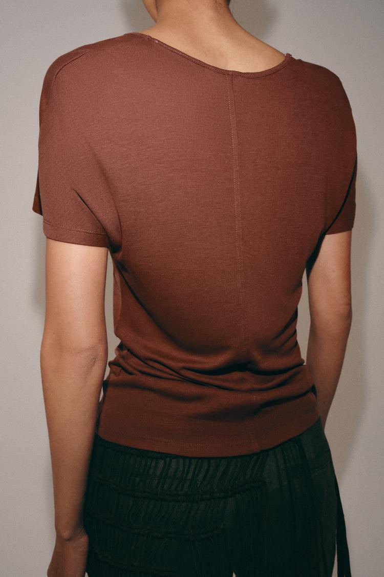 T-SHIRT FLUIDE A MANCHES COURTES 2
