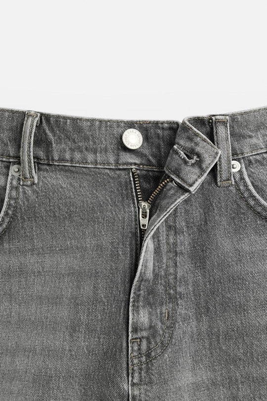 SHORT EN DENIM COUPE CLASSIQUE