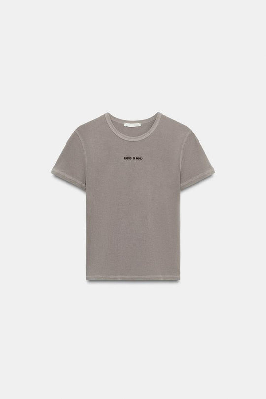 T-SHIRT MANCHES COURTES ET INSCRIPTION