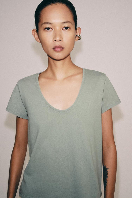 T-SHIRT EN COTON À MANCHES COURTES