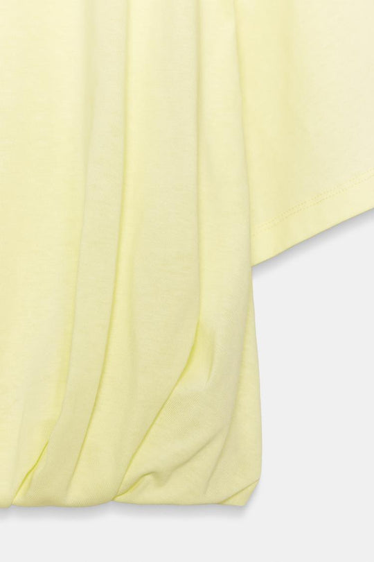 T-SHIRT COURT BOUFFANT