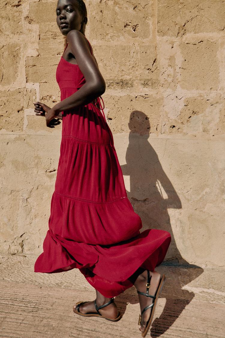 ROBE LONGUE À BRETELLES