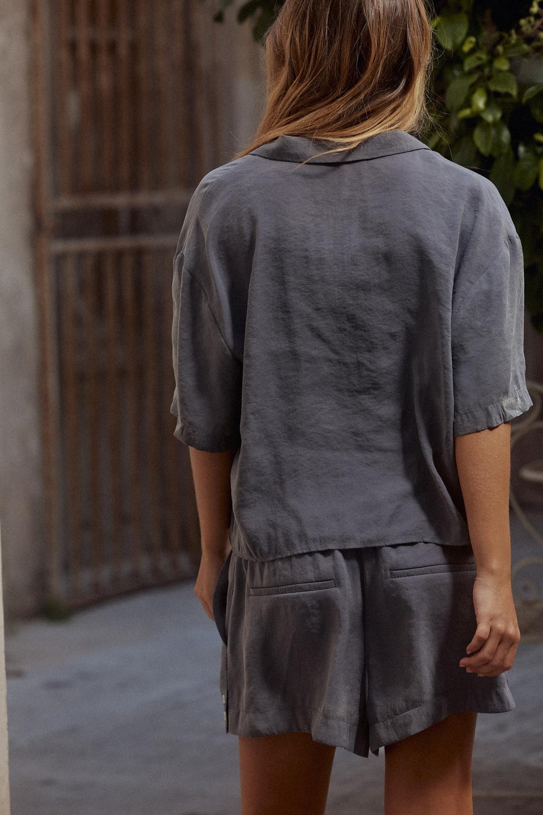 CHEMISE FLUIDE MANCHES COURTES