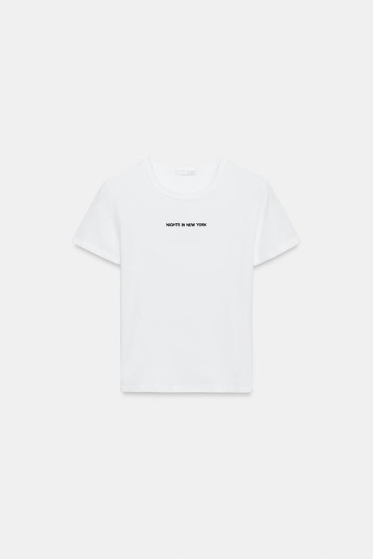 T-SHIRT MANCHES COURTES ET INSCRIPTION