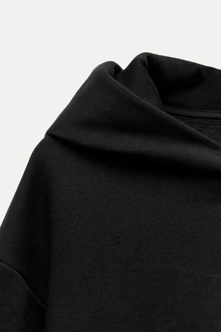 Sweat à capuche avec poches - Noir