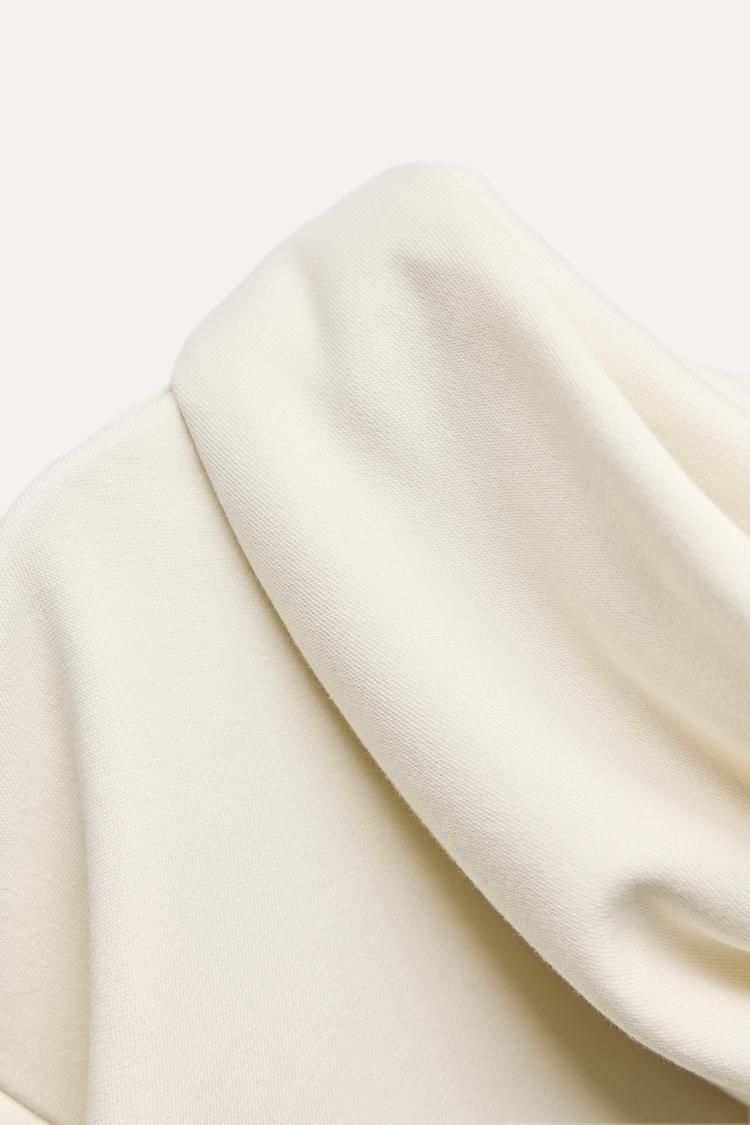 Sweat à capuche avec poches - Noir