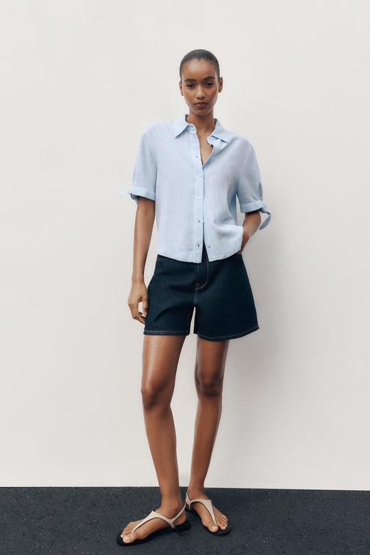 CHEMISE MANCHES COURTES AVEC LACETS EN RAMIE