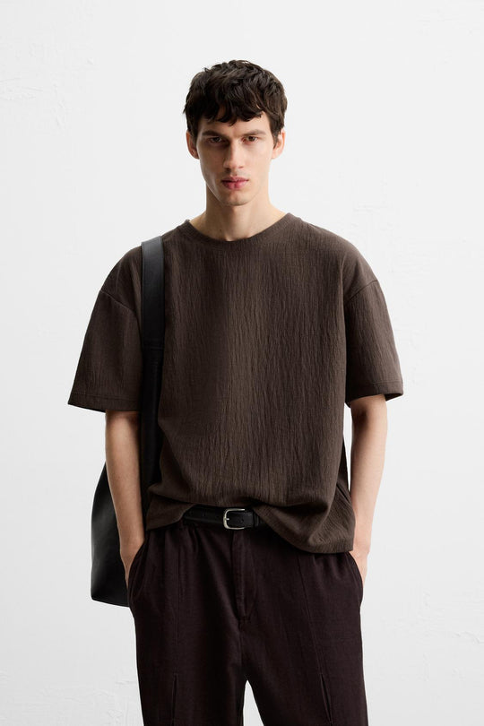 T-SHIRT RELAXED FIT STRUCTURÉ