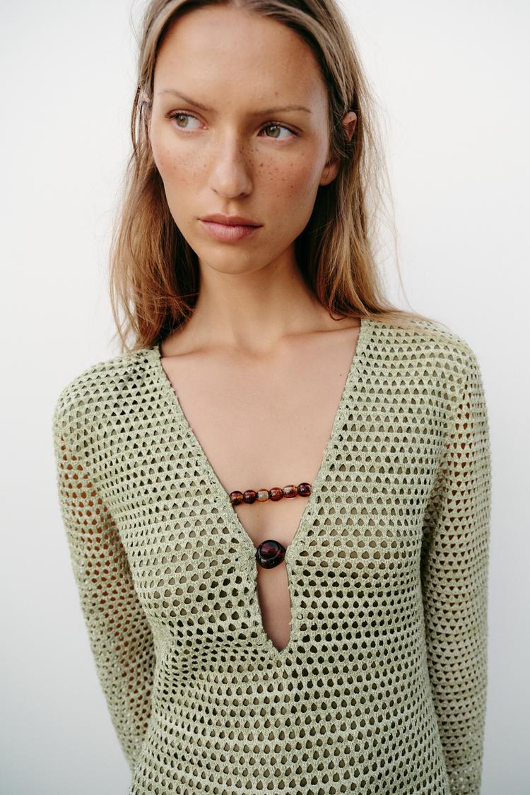 ROBE COURTE EN CROCHET ET FANTAISIE