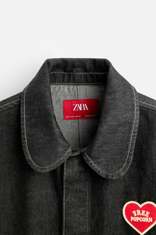 Blouson cropped en denim x Harry Lambert