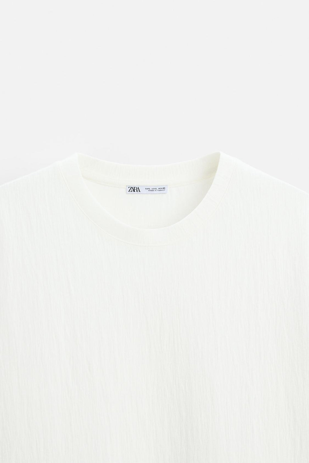 T-SHIRT RELAXED FIT STRUCTURÉ