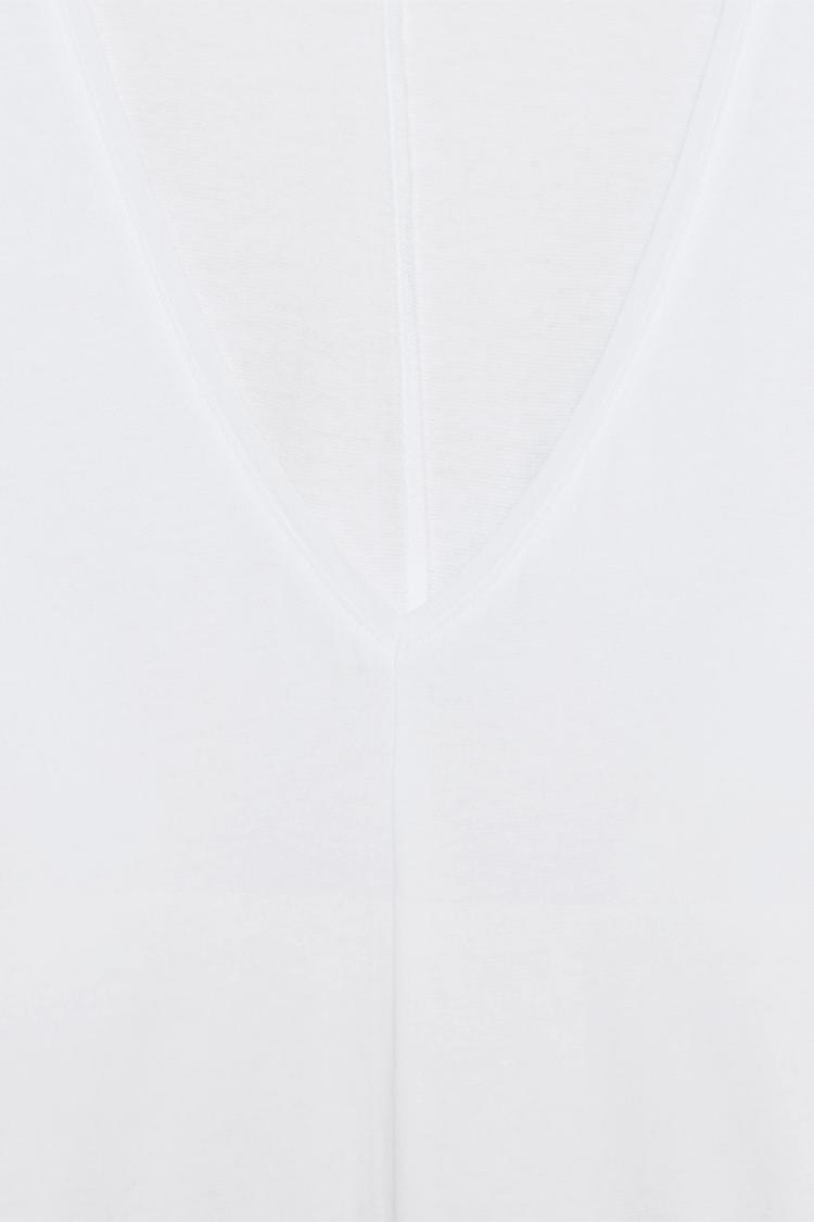 T-SHIRT EN COTON COL EN V