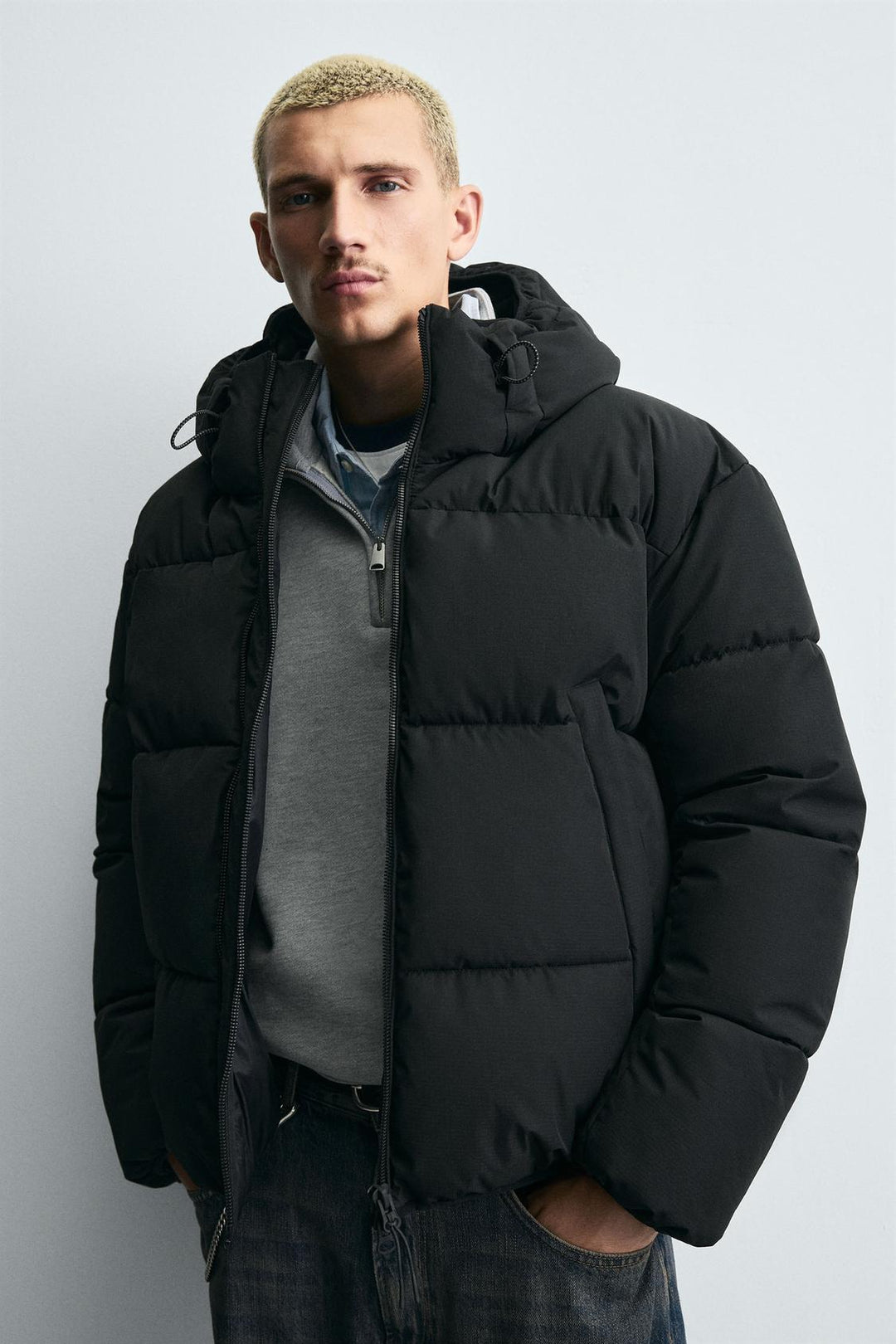 VESTE REMBOURRÉE À CAPUCHE