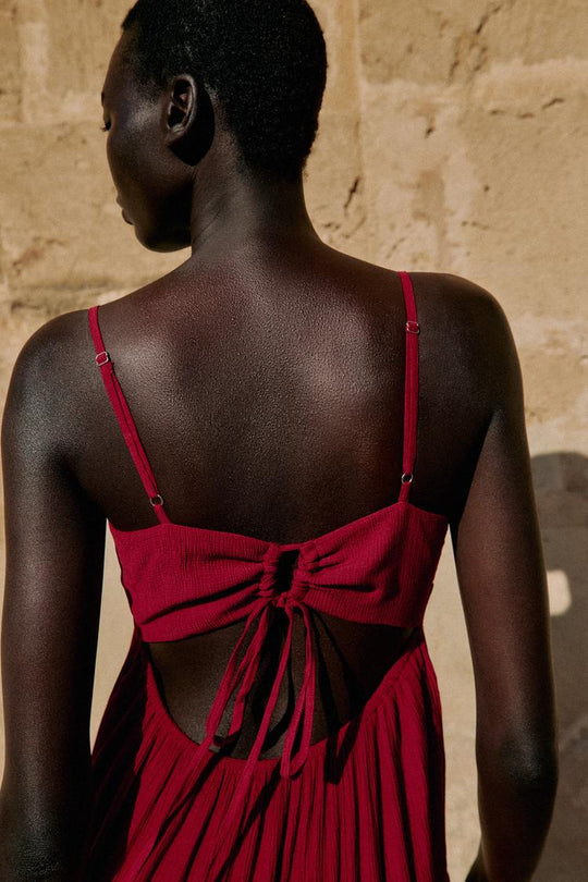 ROBE LONGUE À BRETELLES
