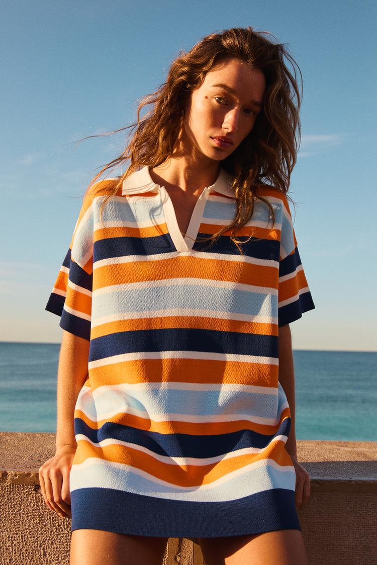 ROBE POLO EN MAILLE À RAYURES