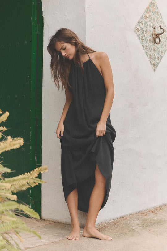 ROBE FLUIDE À ENCOLURE AMÉRICAINE