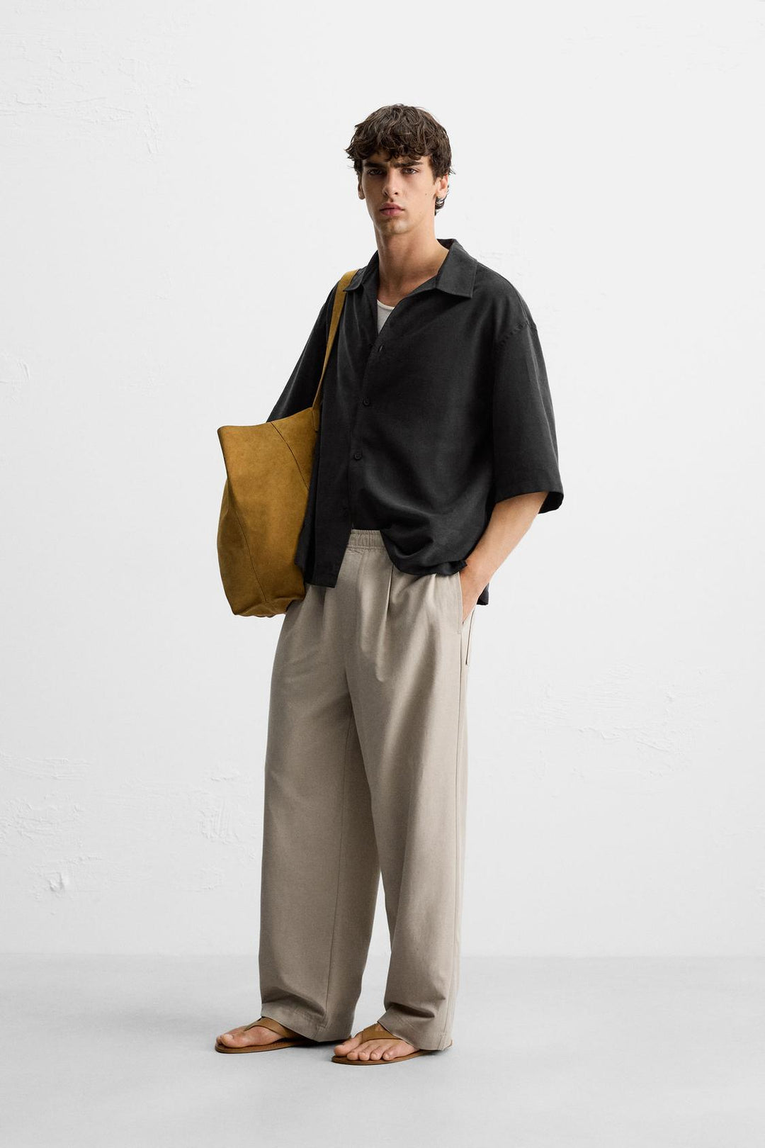 CHEMISE FLUIDE COUPE DÉCONTRACTÉE