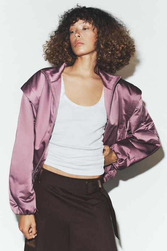 VESTE REMBOURRÉE ÉPAULES MARQUÉES
