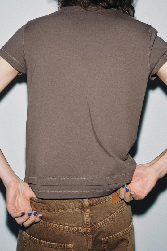 T-SHIRT À MANCHES COURTES EFFET DOUBLE