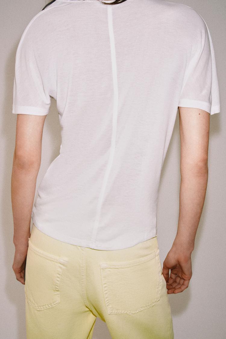 T-SHIRT FLUIDE À MANCHES COURTES