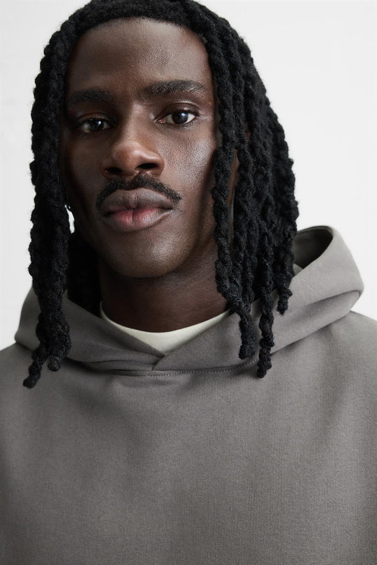 SWEAT À CAPUCHE BASIQUE