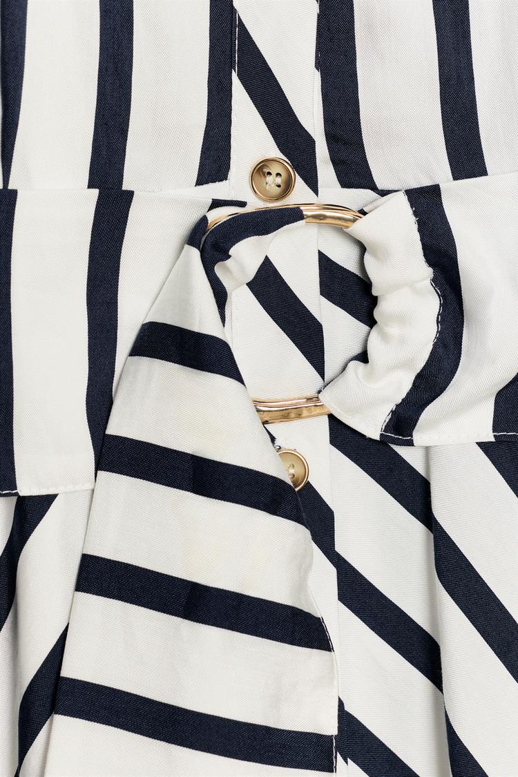ROBE MI-LONGUE À RAYURES AVEC CEINTURE
