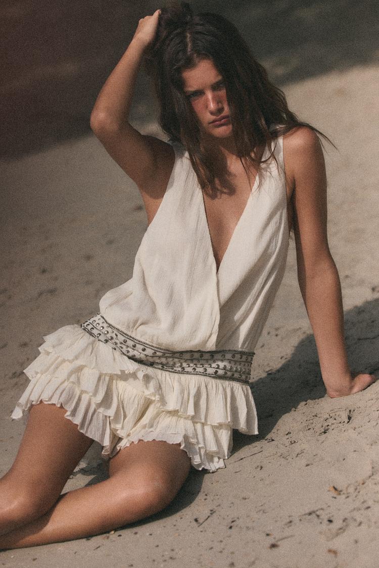 ROBE GAZE VOLANTS CLOUS