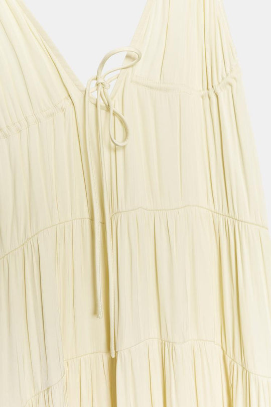 ROBE LONGUE SATINÉE À PLIS