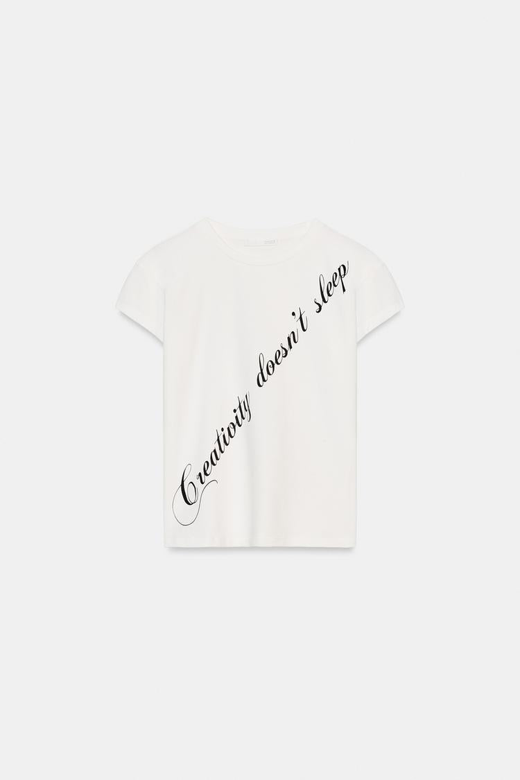 T-SHIRT À INSCRIPTION SUR LE DEVANT