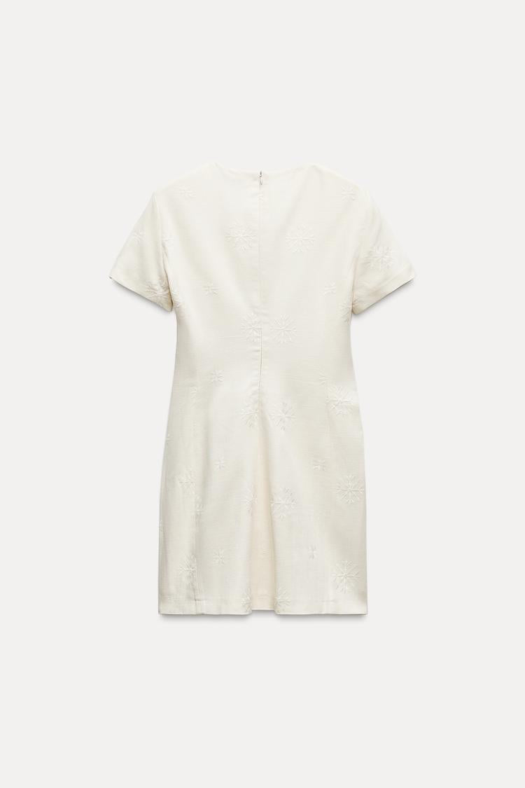 Robe courte