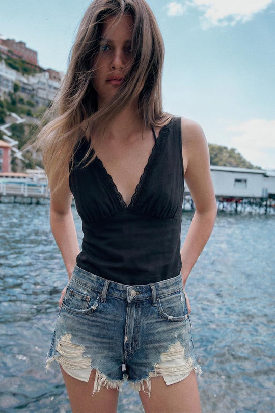 SHORT EN DENIM TRF TAILLE HAUTE DÉCHIRURES