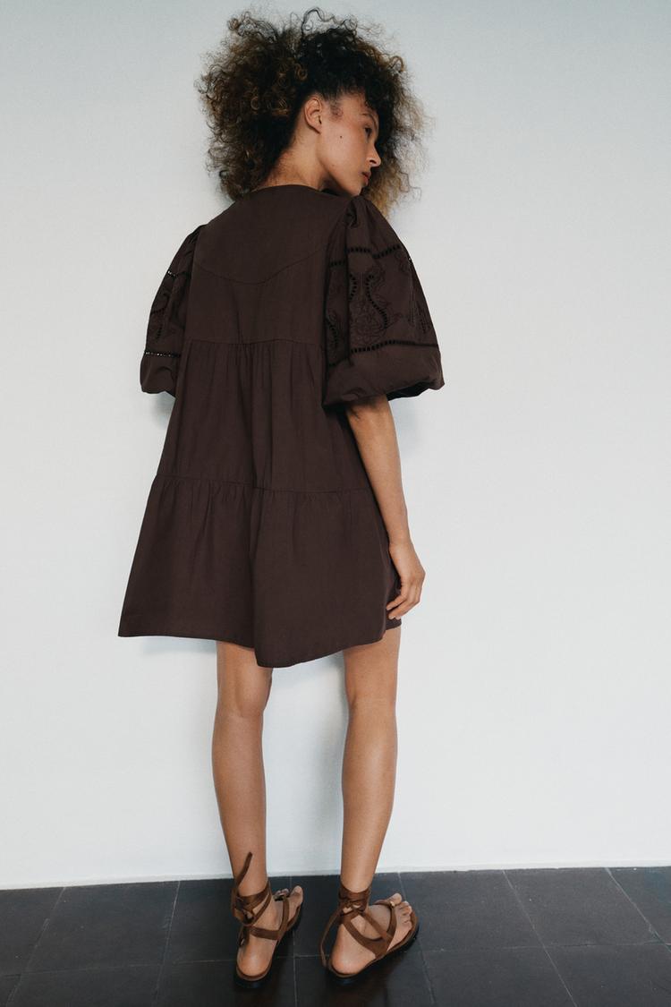 ROBE COURTE EN POPELINE BRODÉE