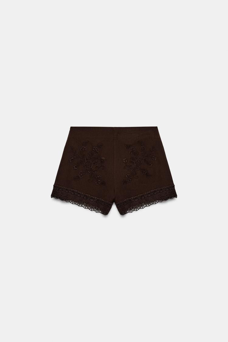 SHORT BRODÉ DENTELLE