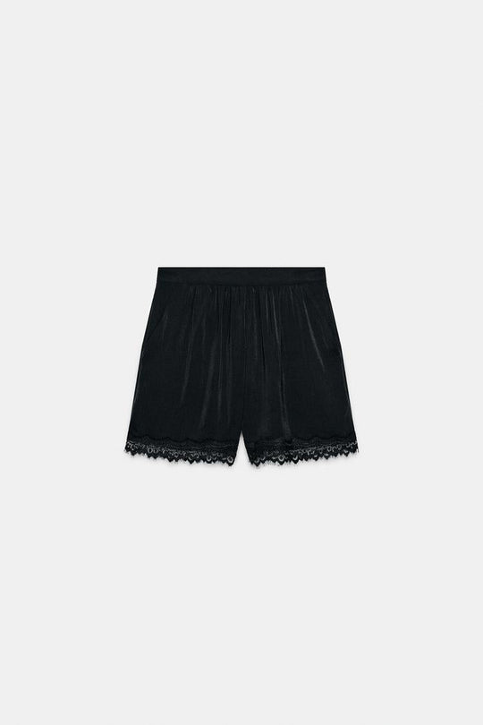 SHORT SATINÉ DENTELLE