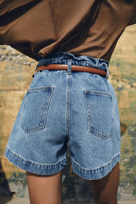 SHORT BAGGY AVEC CEINTURE