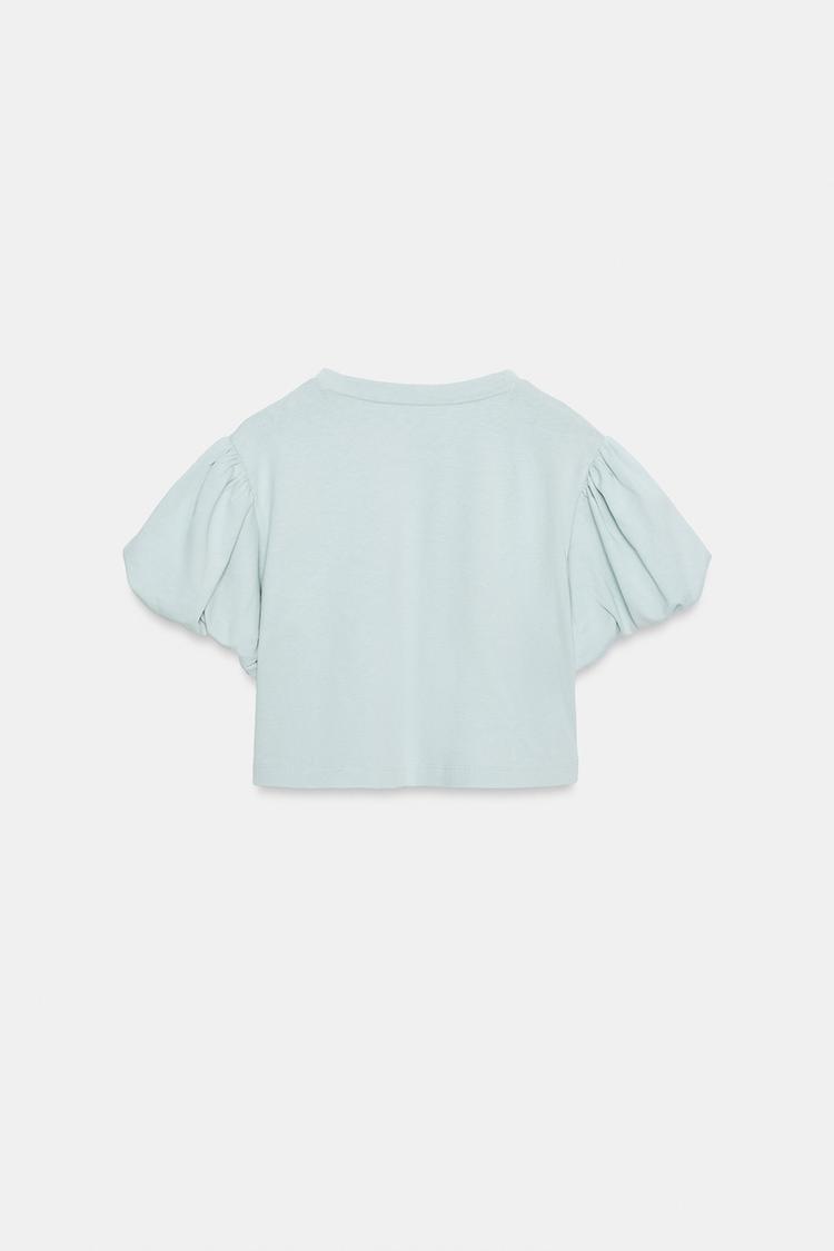 T-SHIRT COURT À MANCHES AMPLES