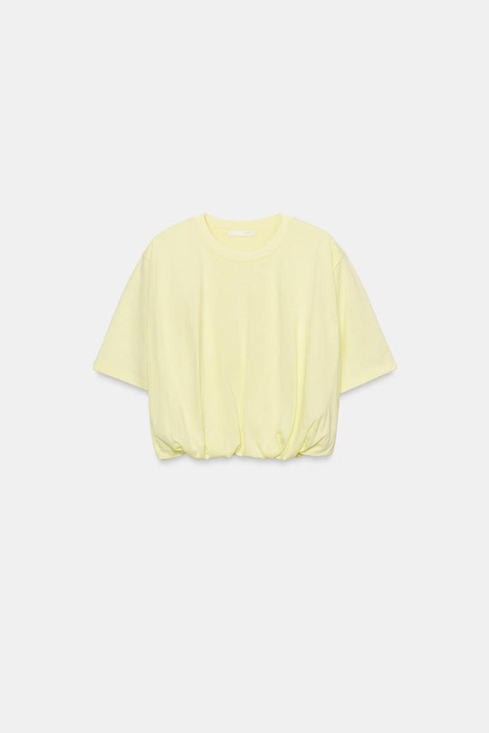 T-SHIRT COURT BOUFFANT
