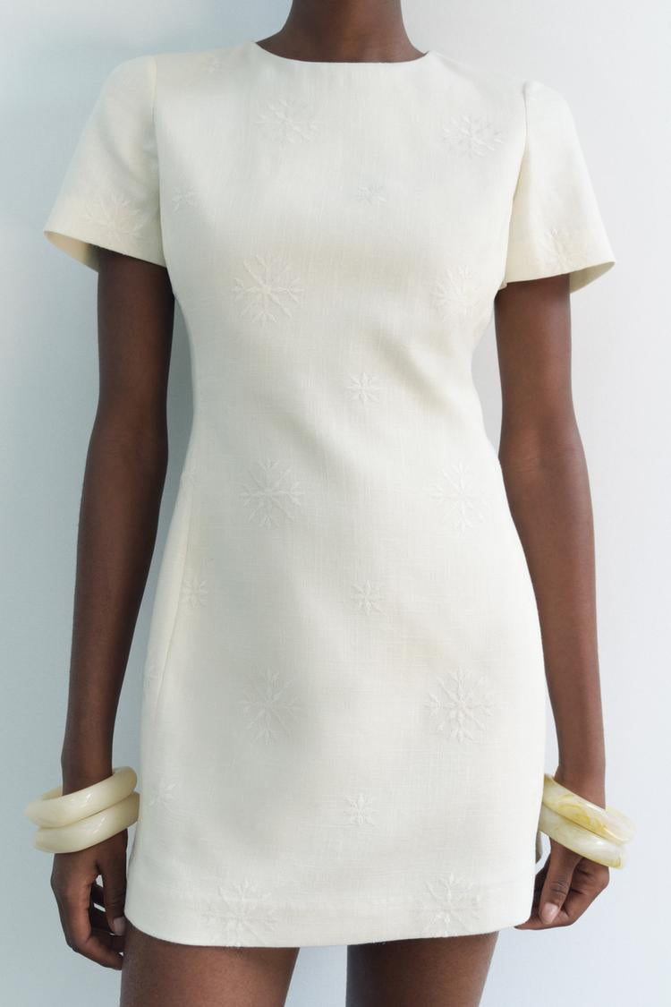 Robe courte