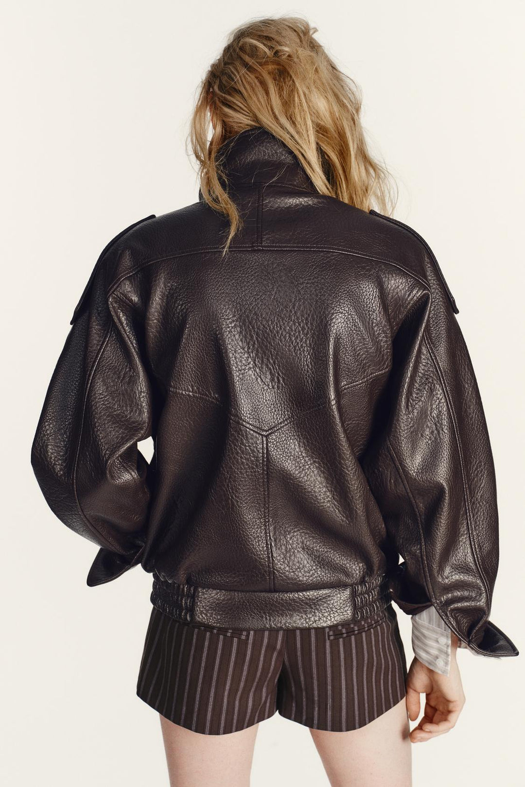 BLOUSON EN MATIÈRE SYNTHÉTIQUE