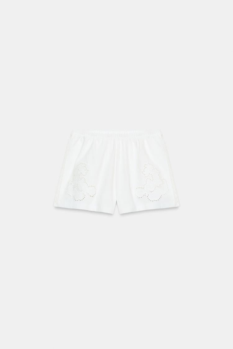 SHORT BRODÉ